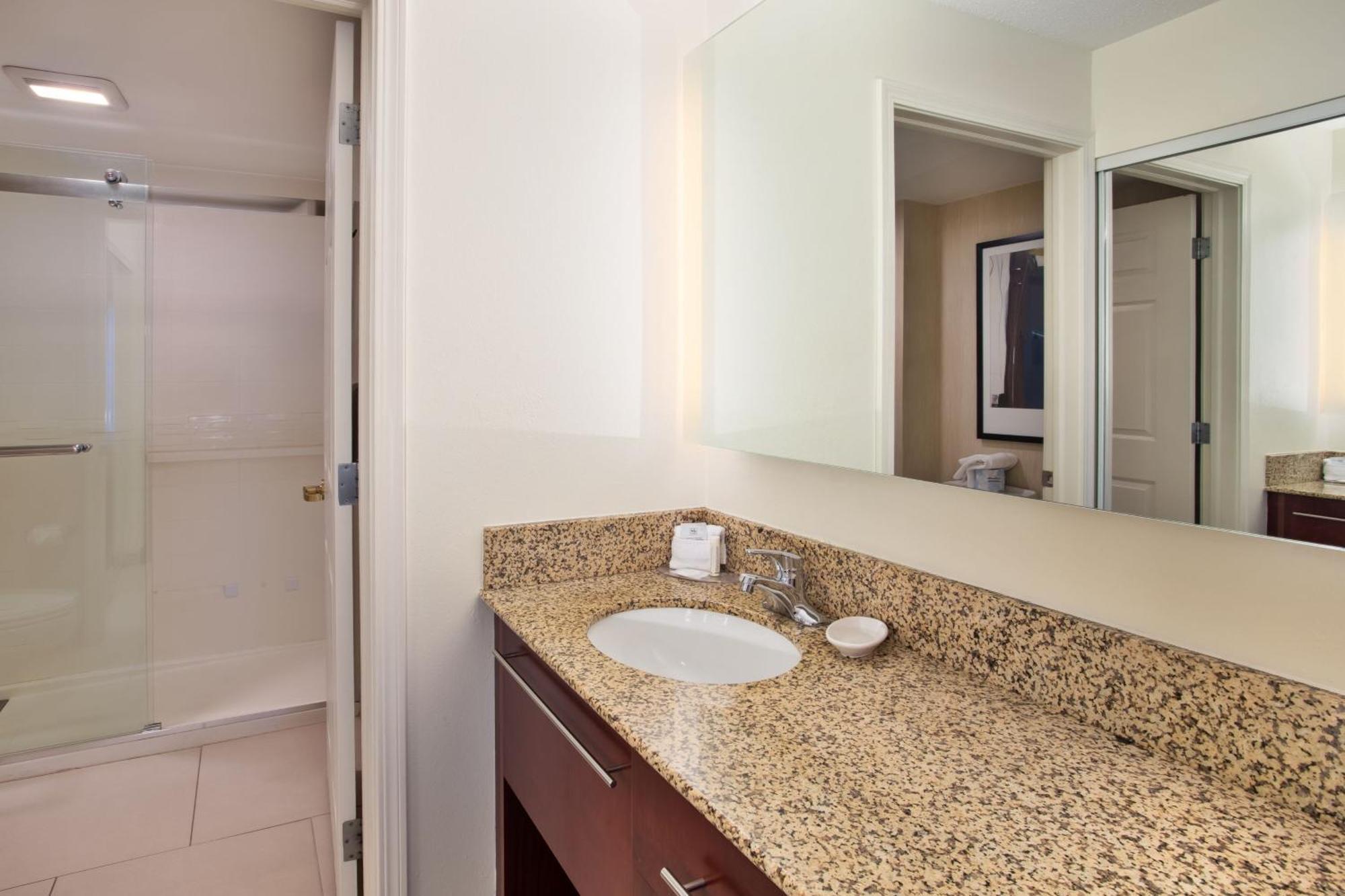 גרנדוויל Residence Inn By Marriott Grand Rapids West מראה חיצוני תמונה